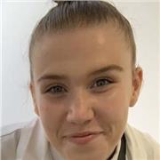 Passionné par le monde l’enfance je souhaite aider les élèves dans leur apprentissage 
Sur la région parisienne J’ai un niveau Bac